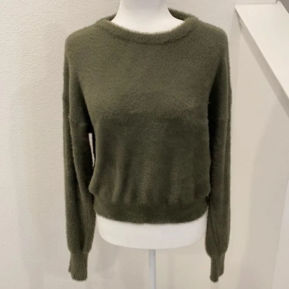 Express Top. - Picture 1 of 6